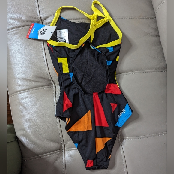 Swimsuit - Picture 2 of 3